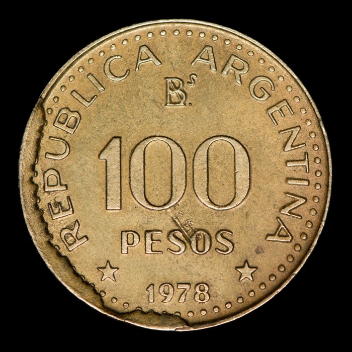 Error Argentina 100 Pesos 1978 Descantillado