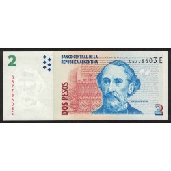 B3216 2 Pesos E 2003 UNC